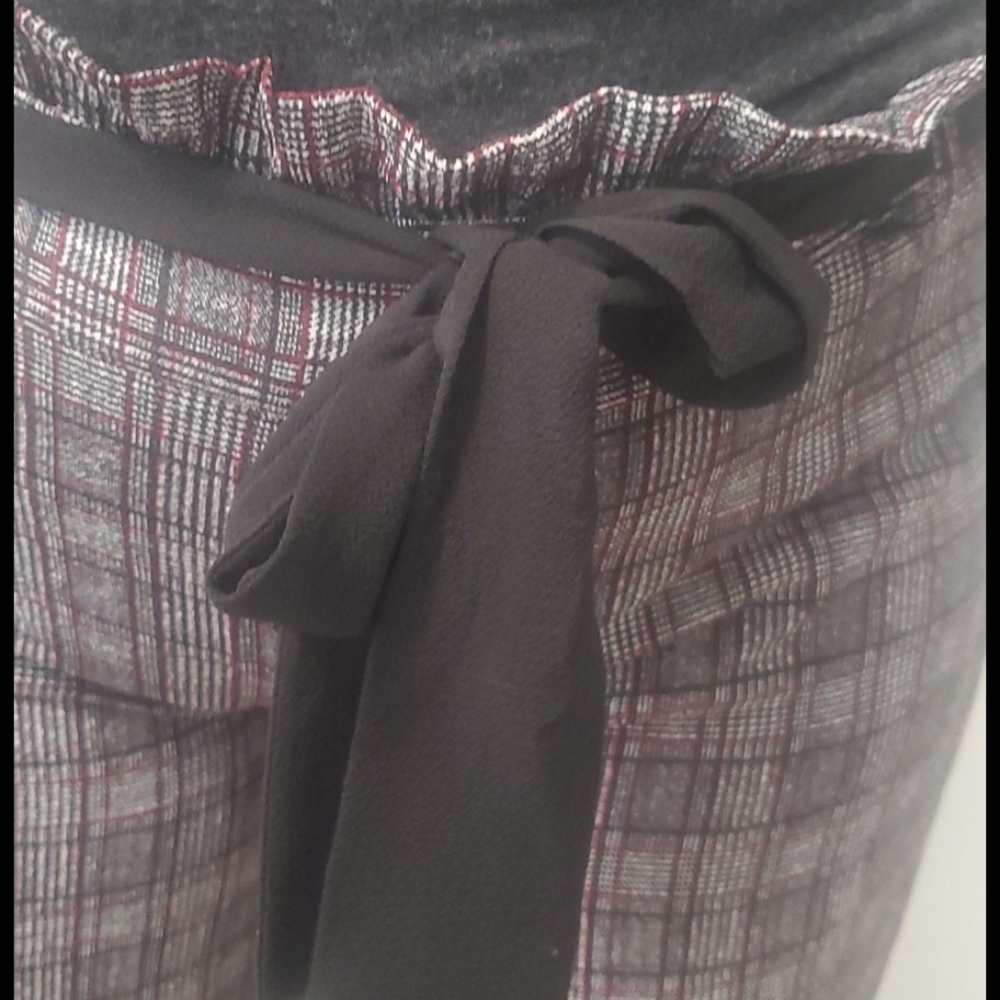Pants - Picture 4 of 6